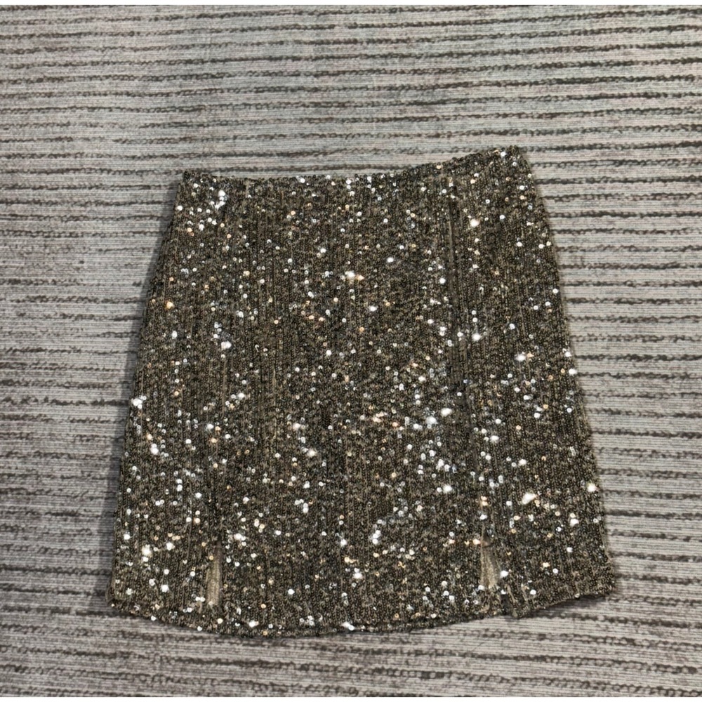 Love On A Hanger Gold Sequin Mini Skirt Size 3 J76215CFGE Holiday Party Slit Hem